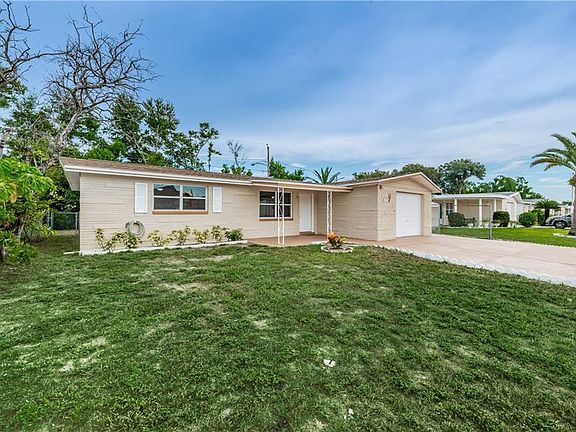 3rd image of 4811 Calais Dr