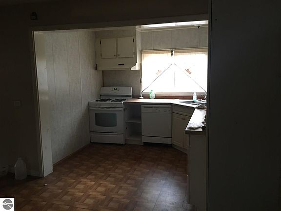 5th image of 5744 River Valley Dr