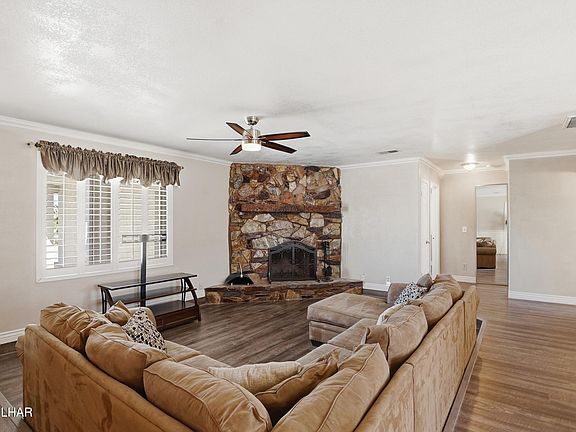 5th image of 2770 Diablo Dr