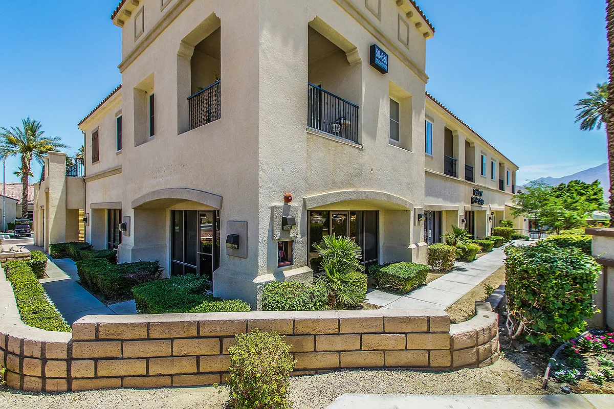Building Photo - Silverhawk Apartments