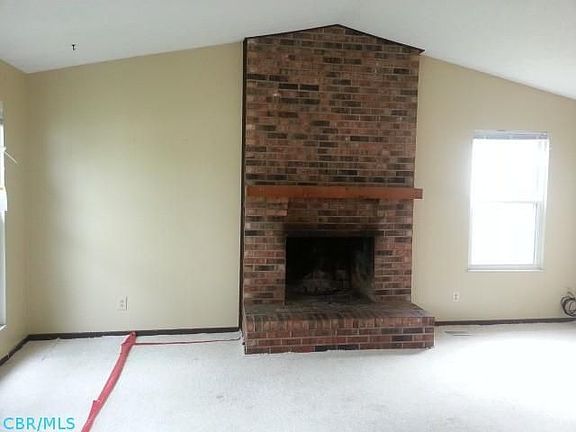 5th image of 1911 Barnard Dr