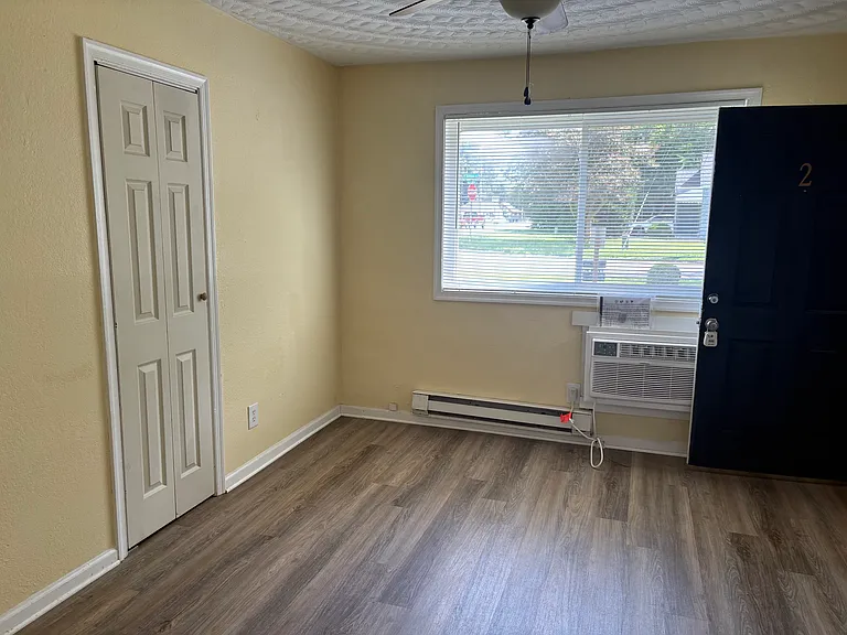 200 Pullman Ave #2 — Photo 3