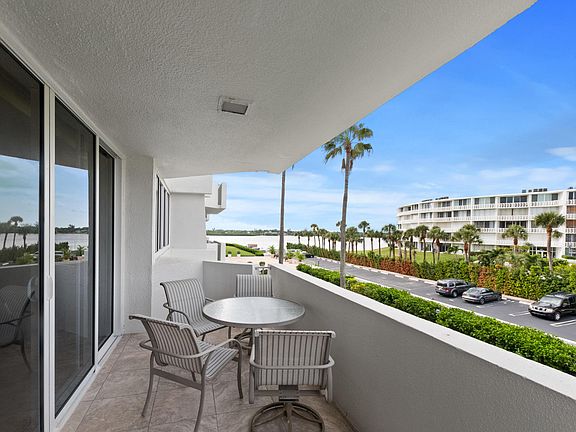 2nd image of 2773 S Ocean Blvd #2150