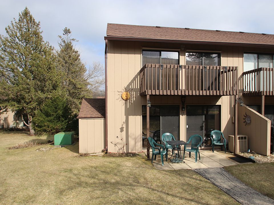 1st image of 23 Jamaica Colony APT 6