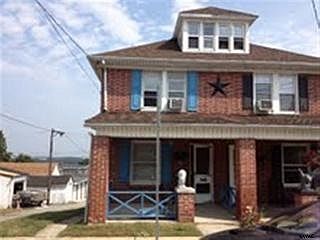 2nd image of 101 S Pine St