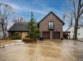 19460 Merriman Rd, Livonia, MI 48152