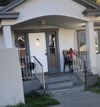 4th image of 1056 W 42nd Pl