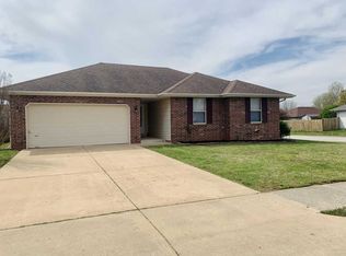 1035 N Golden Ave, Springfield, MO 65802