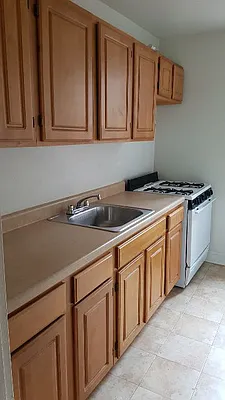 Rented by Smart NY Realty LLC | media 16