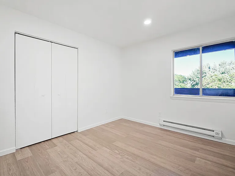 2085 Highview Ct — Photo 11
