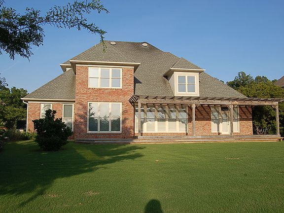 2nd image of 9724 Bent Brook Dr