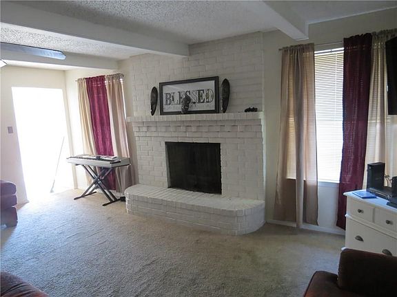 3rd image of 1442 Pinnacle Peak Dr