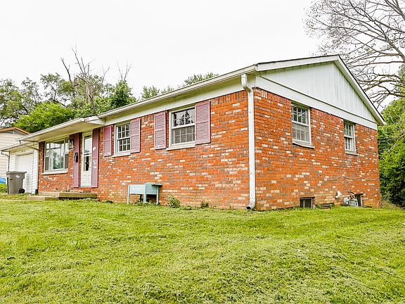 4th image of 2504 Beechcrest Dr