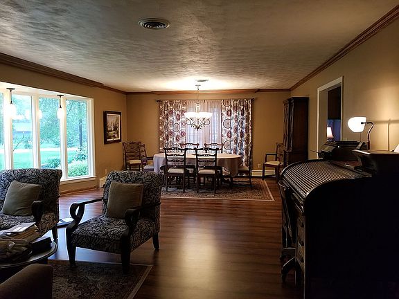 Dining room w/ living area