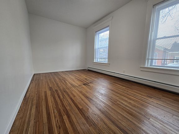 5th image of 584 Main St #3