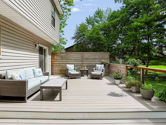 5th image of 8245 Maple Leaf Ct
