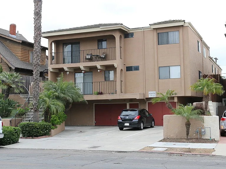 2843 C St — Photo 20