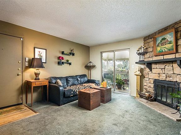 3rd image of 4400 S Quebec St #205-B