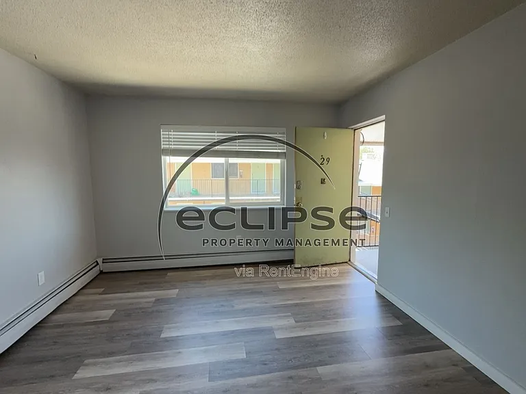 Summit View Apartments — Photo 134