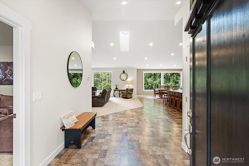 5th image of 2923 165th Drive SE