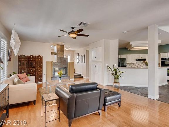 4th image of 2613 Surfwood Dr