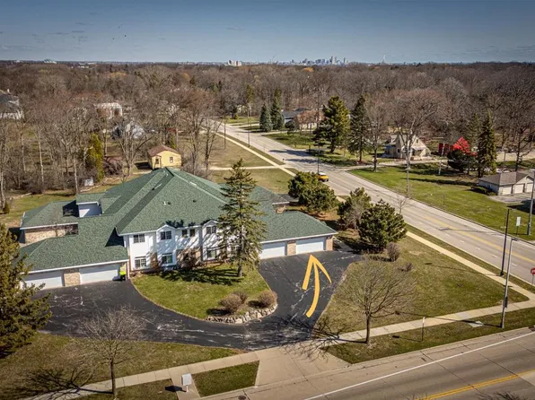 4300 West Grange AVENUE #4, Greenfield, WI 53220
