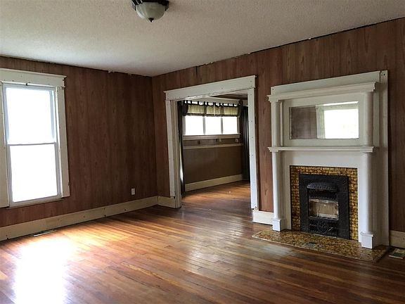 3rd image of 631 Madisonville St