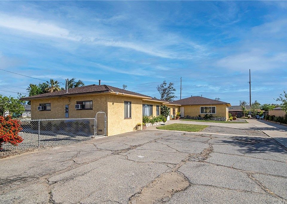 1st image of 15793 & 15795 Ceres Ave