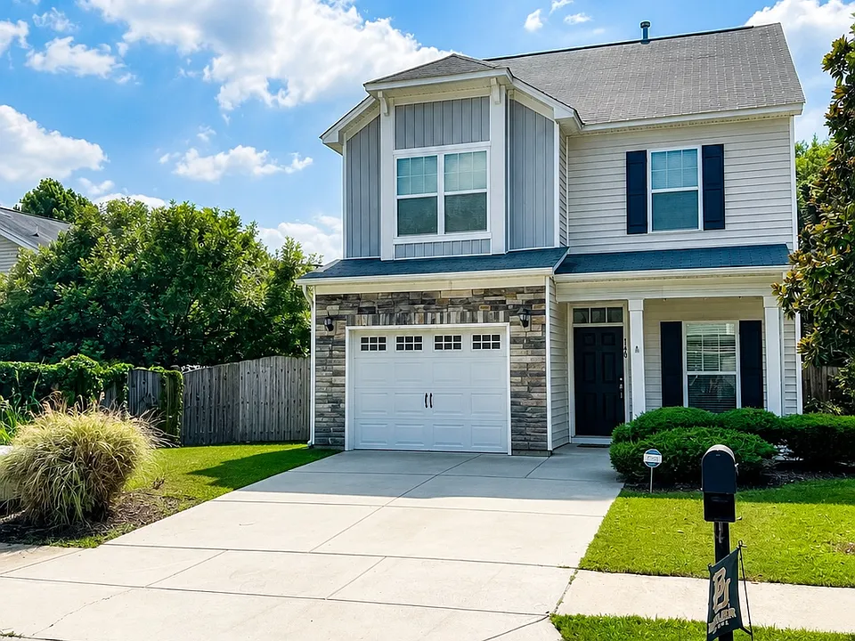 140 Autumn Stroll Ct