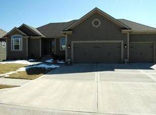 1611 Chisam Rd, Kearney, MO 64060