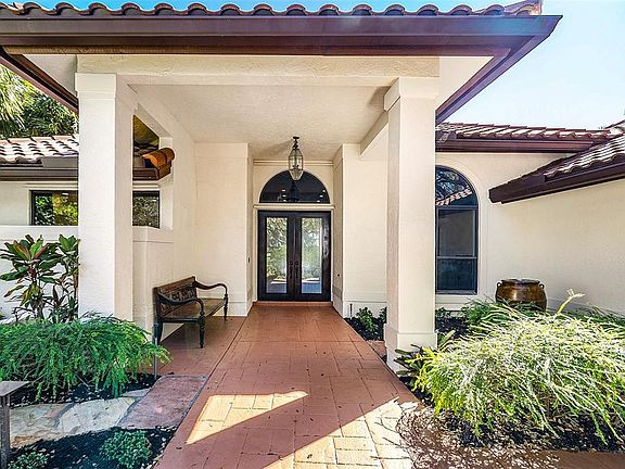 3rd image of 2455 Hampton Bridge