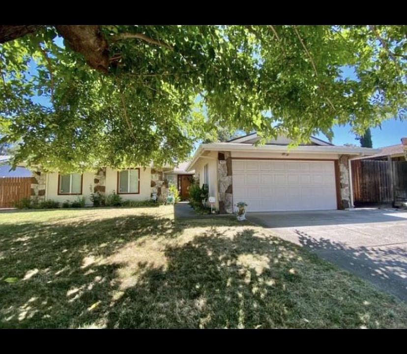 1st image of 5053 Deerpark Cir
