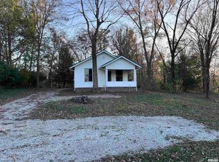 1798 E Pleasant Hill Rd, Carbondale, IL 62903