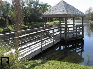 64 Emerald Bay Dr, Oldsmar, FL 34677