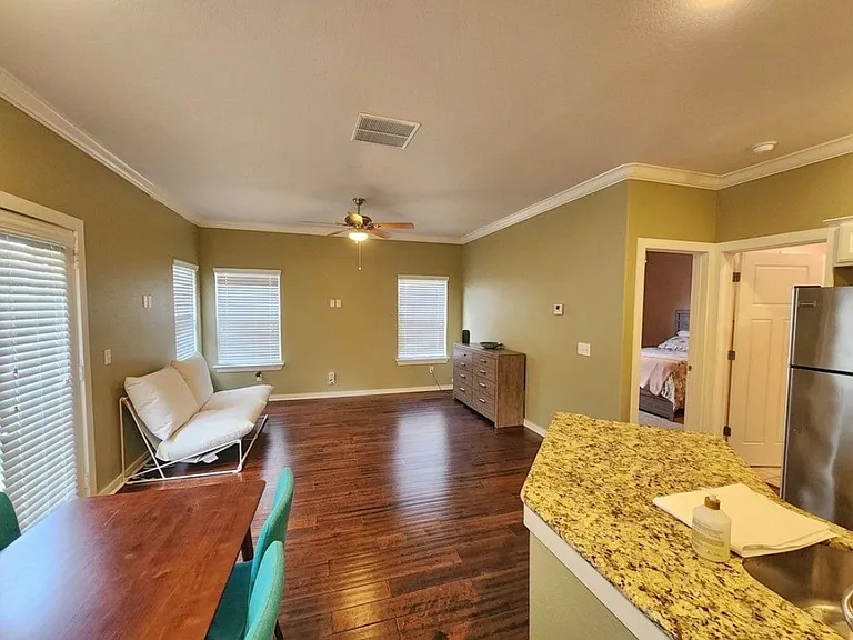 2800 Arbor Rd — Photo 4