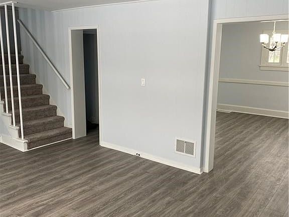 2nd image of 102 McKinley Ave
