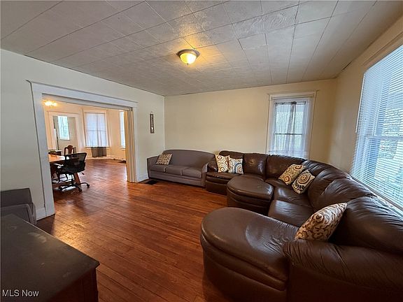 2nd image of 165 McDowell Ave