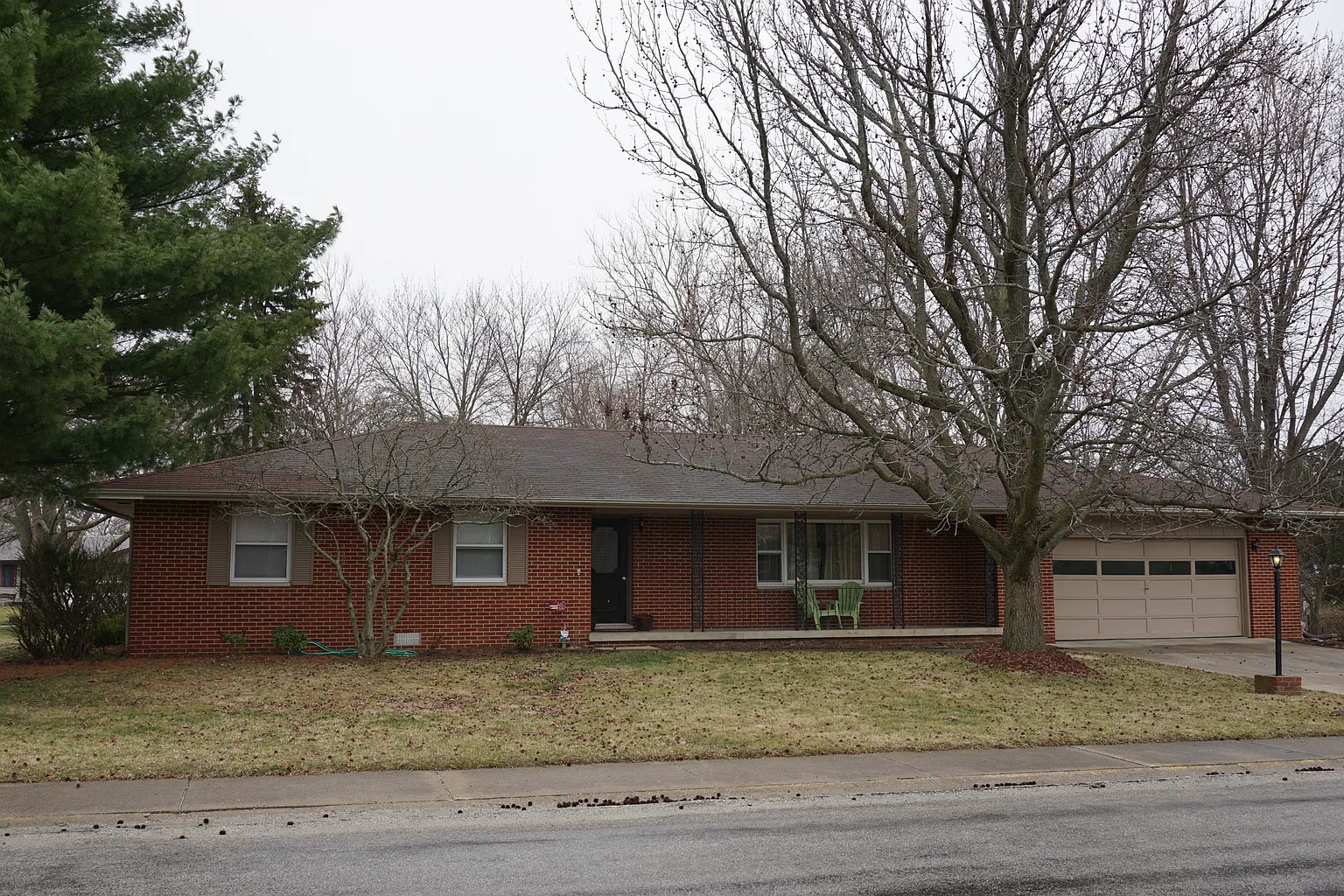 204 Dorchester Dr photo 1