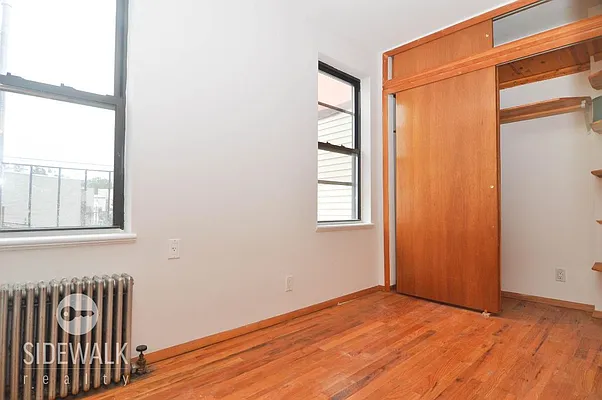 Rented by Sidewalk Realty LLC | media 24