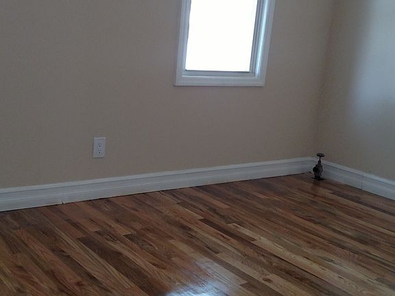 2nd image of 11218 168th St
