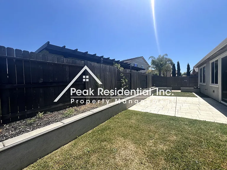 9369 Sierra Creek Dr — Photo 26