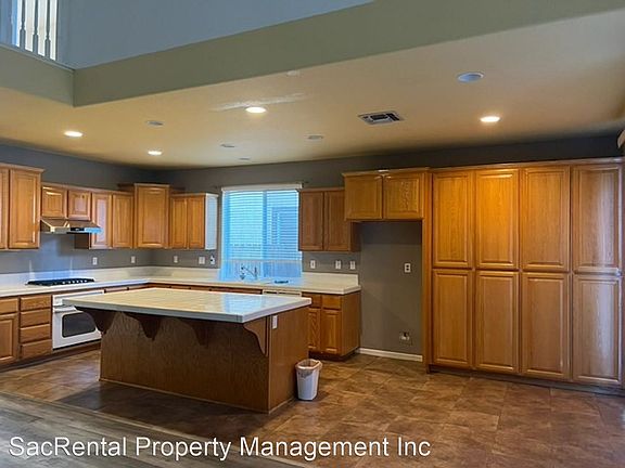 4th image of 4727 Savoie Way
