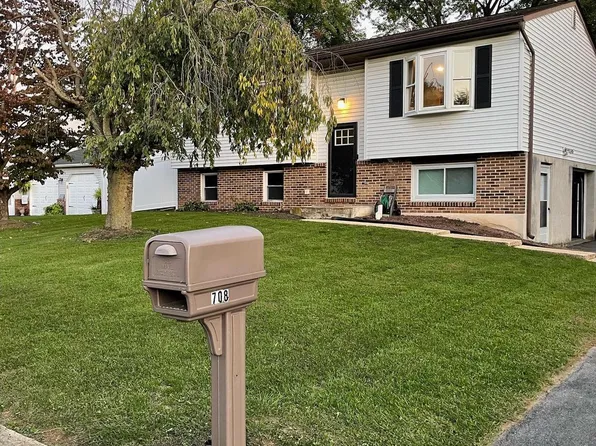 708 Hockley Ave, Lebanon, PA 17042