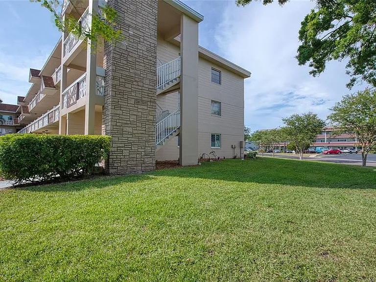 2310 Denmark St #46 — Photo 32