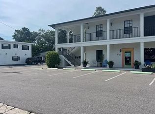 400 Indian Rocks Rd N #E, Largo, FL 33770