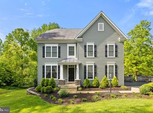 8297 Salem Ridge Rd, Marshall, VA 20115