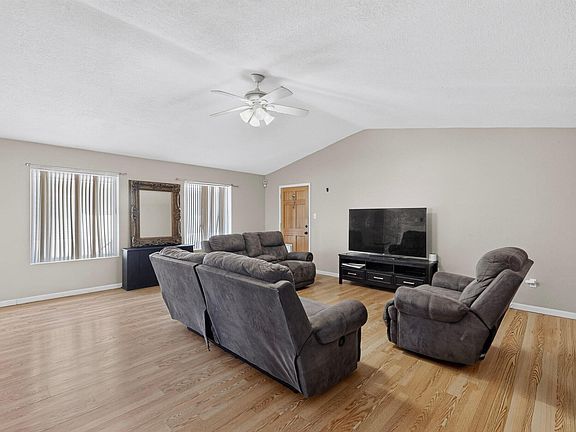 2nd image of 5408 Summer Ridge Rd NW