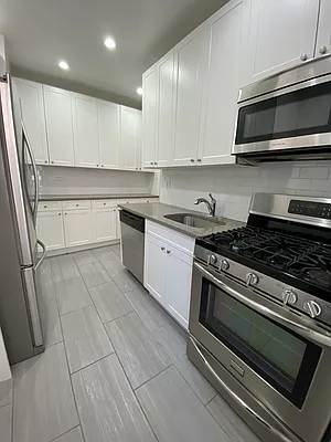 Rented by Kew Forest Realty Inc | media 14