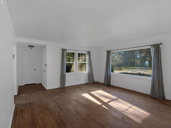 3rd image of 701 Mount Shasta Dr
