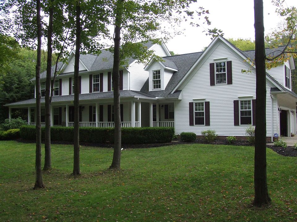 1st image of 8395 Ashford St